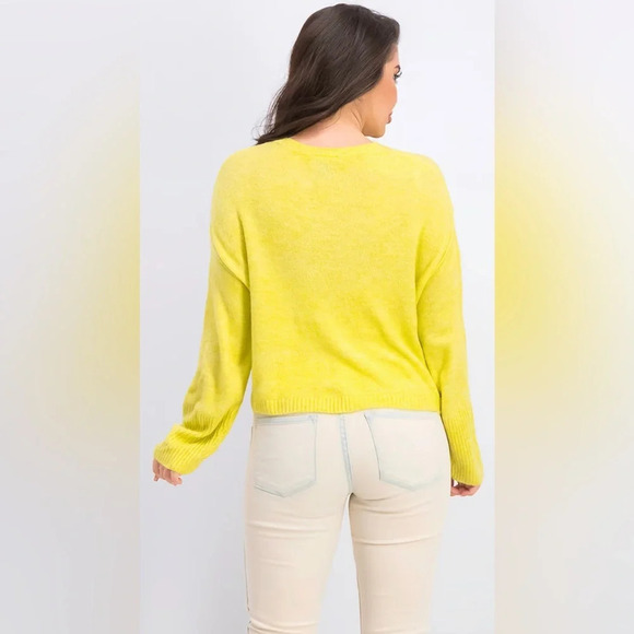 Hooked Up Women Cropped Pullover Sweater - Picture 4 of 9